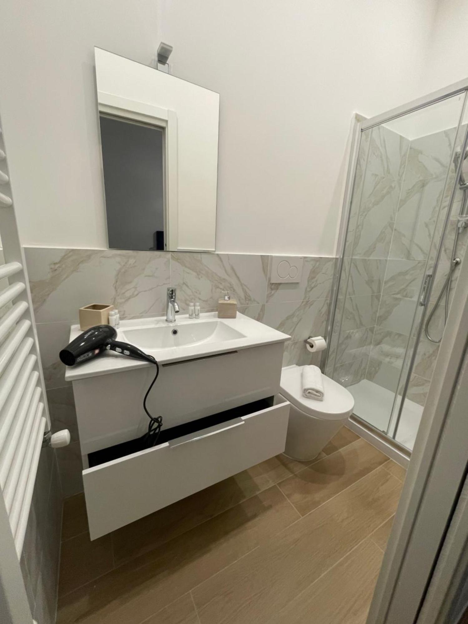 Domus Iulius Hotell Rom Exteriör bild